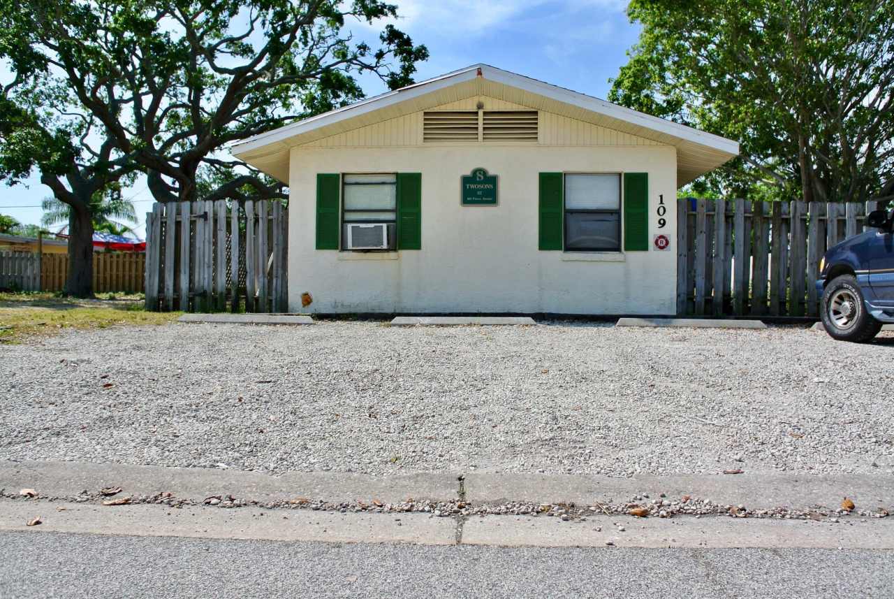 109 Pierce Avenue unit: 1