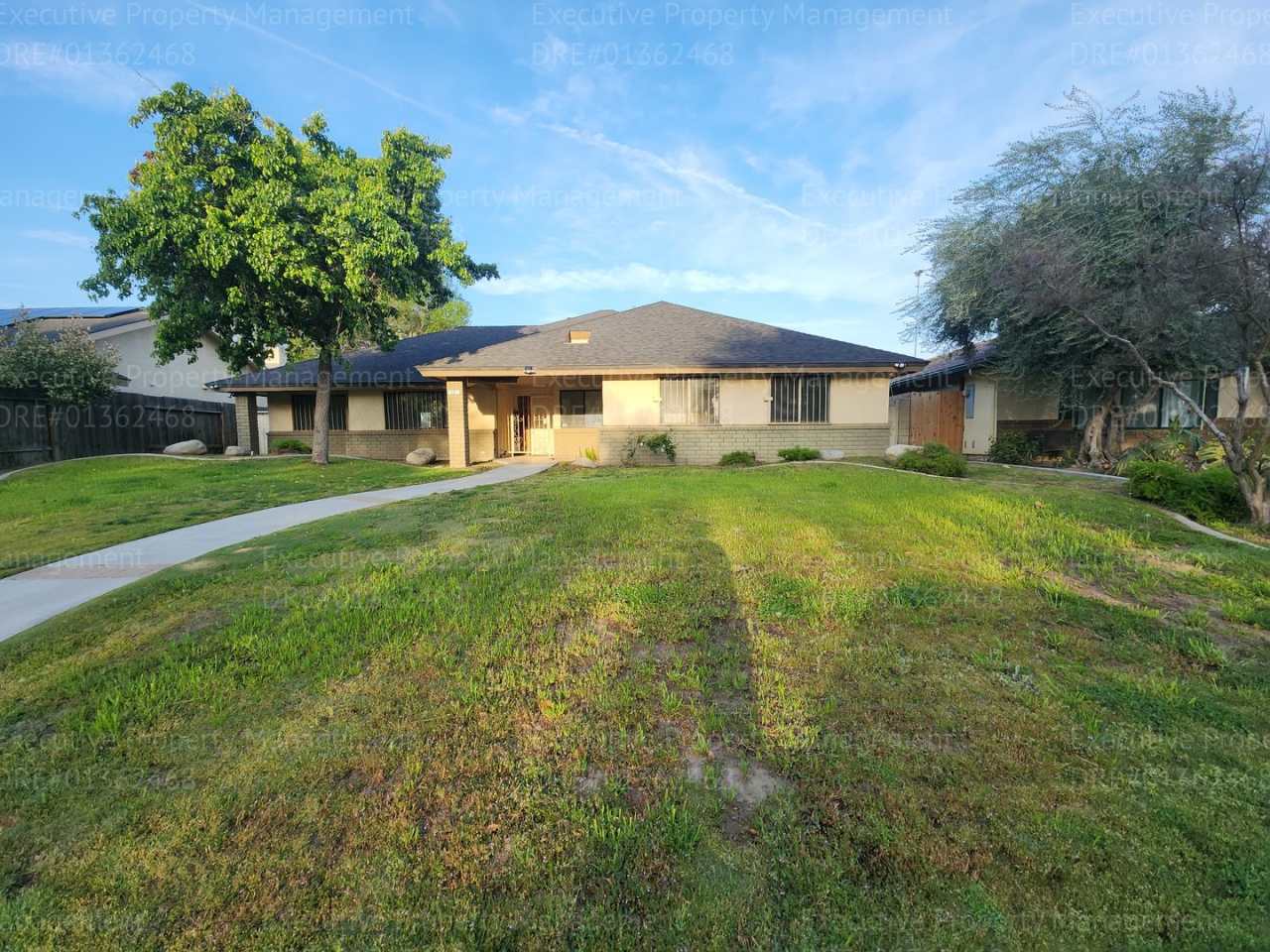 4 bedroom, 2 bathroom home near restaurants, shopping centers, and schools.