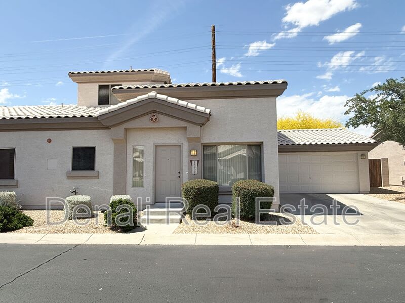 15802 N Hidden Valley Ln