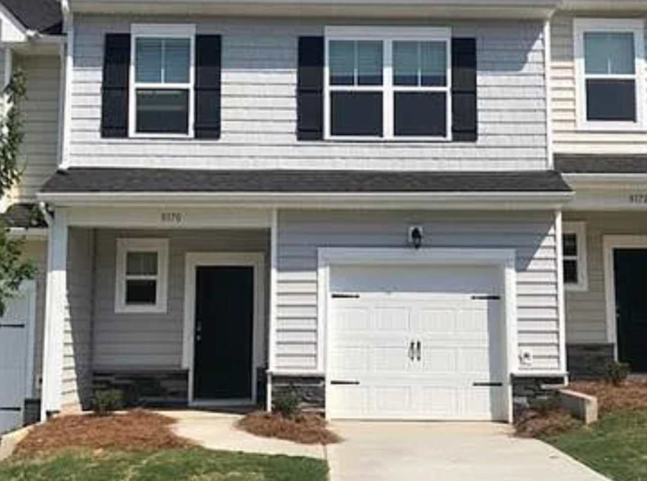 Beautiful townhome in desirable Terrell Community