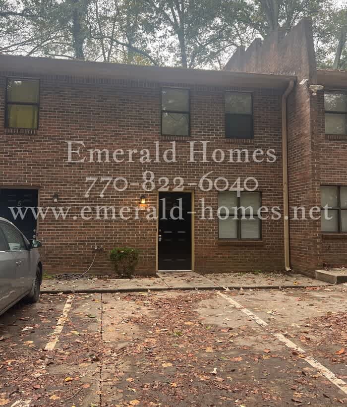 92 North Alexander Street Northeast