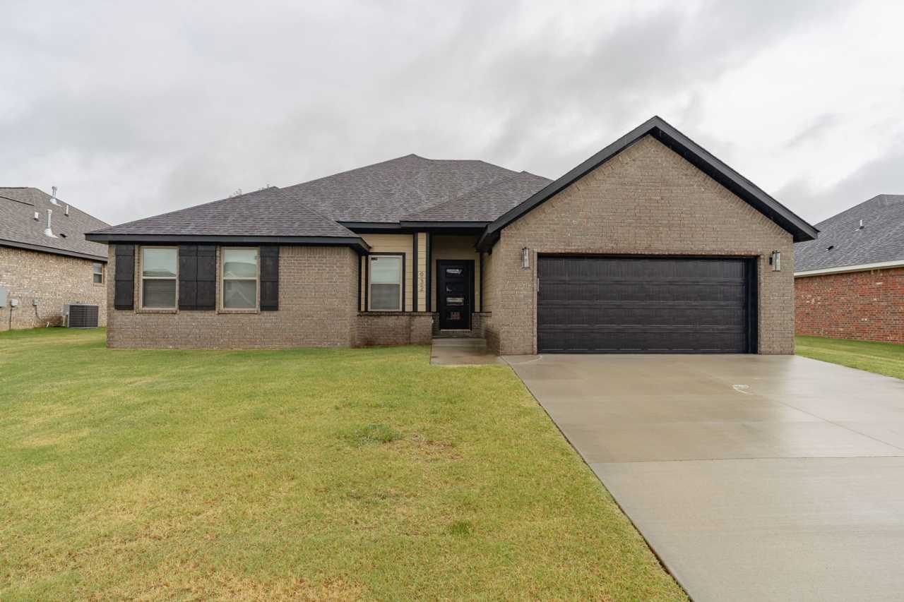 Beautiful 3-bedroom 2 bath Home in Prairie Grove!!