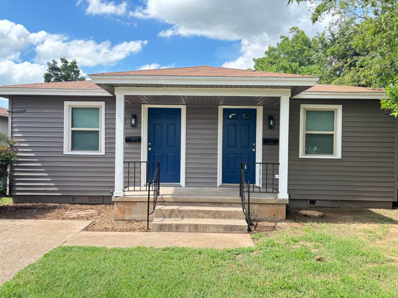 Remodeled luxury 1 bedroom, 1 bath house in Edmond, OK with stainless steel appliances