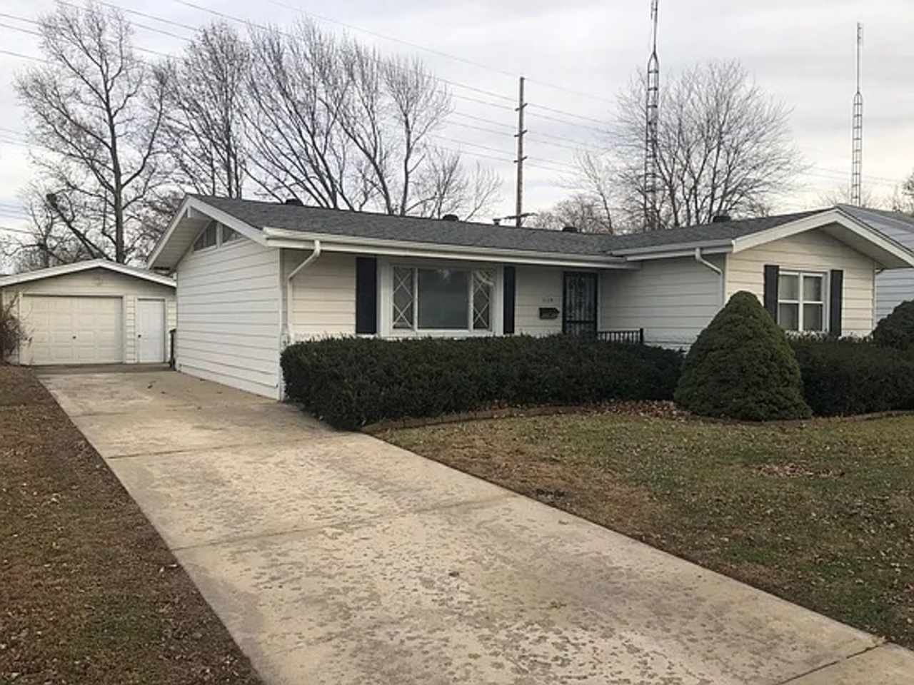 Beautiful 3 Bedroom 1 Bath 1550.00