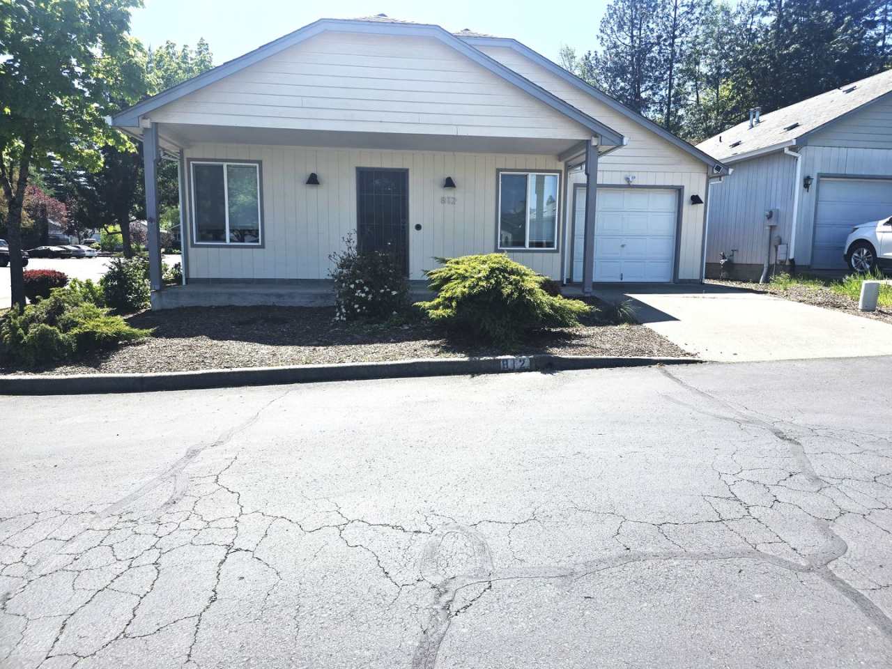 3 bed 2 bath Family Home for Rent in Grants Pass