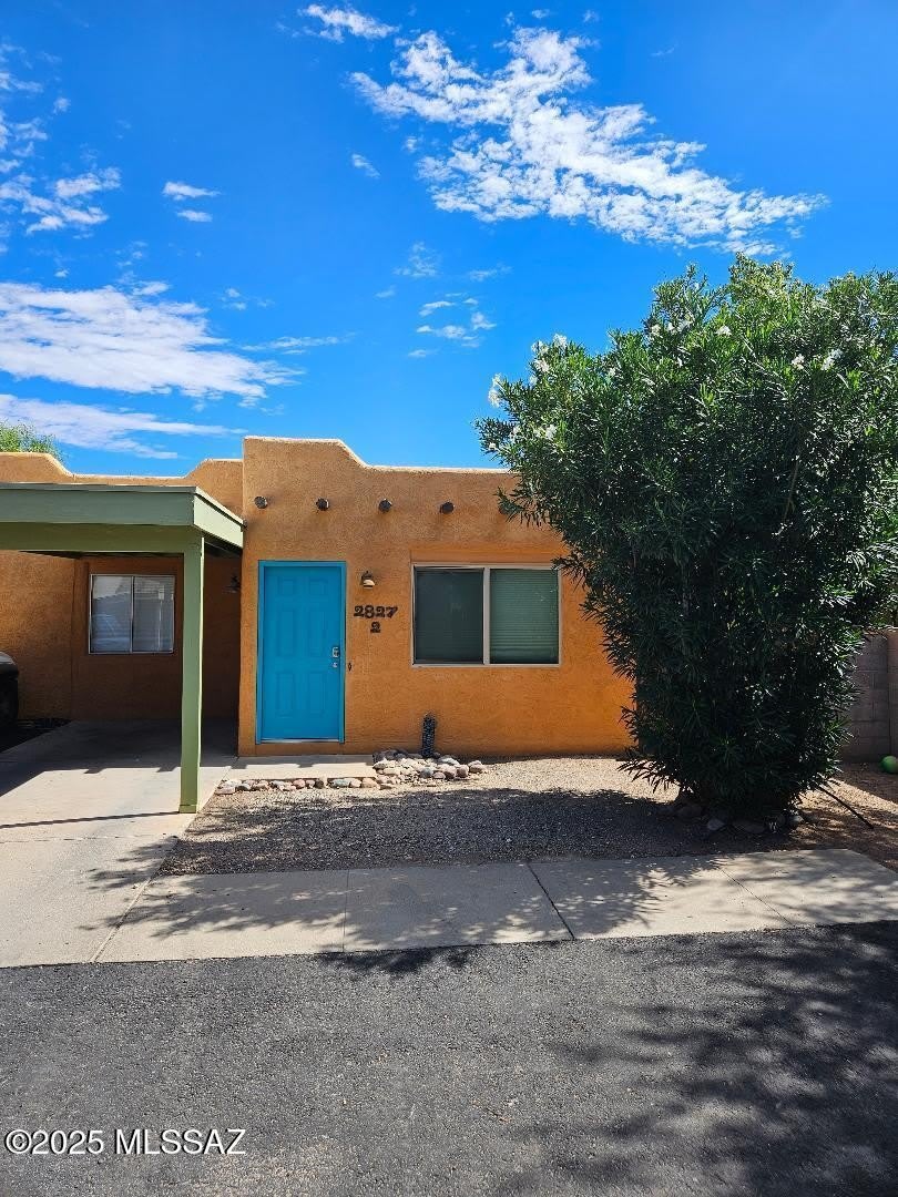 2827 N Estrella Avenue