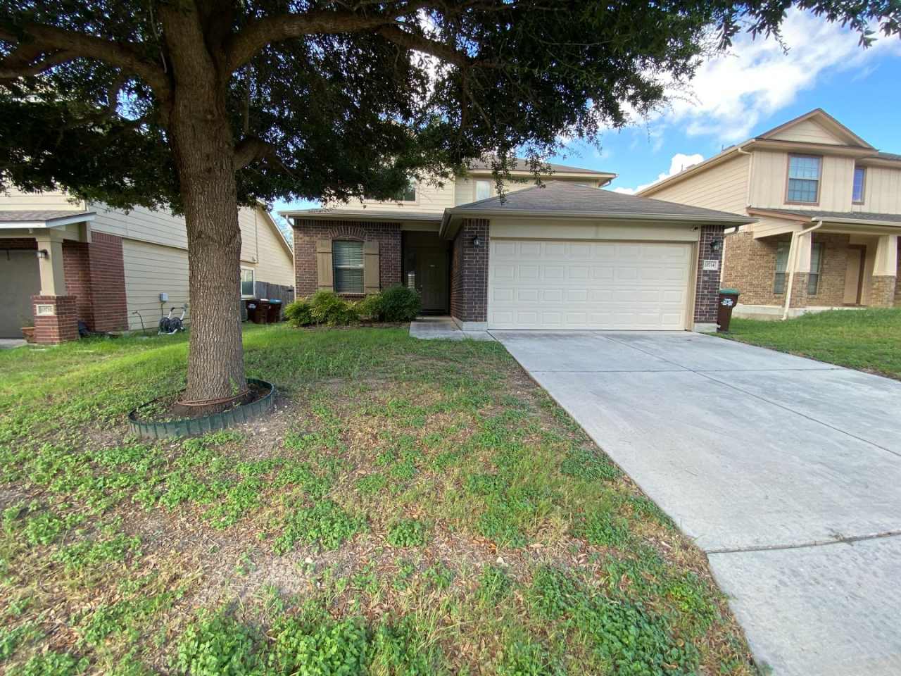 FALL INTO A NEW HOME WITH OUR MOVE-IN SPECIALS!