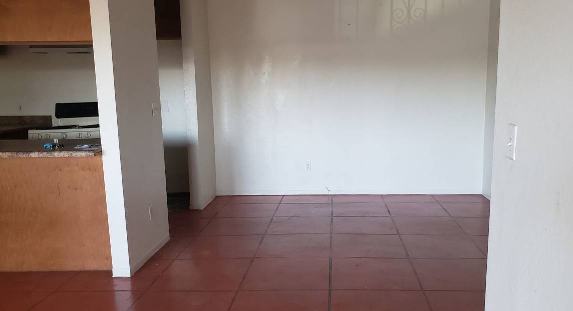 810 S. Langley Ave. #104