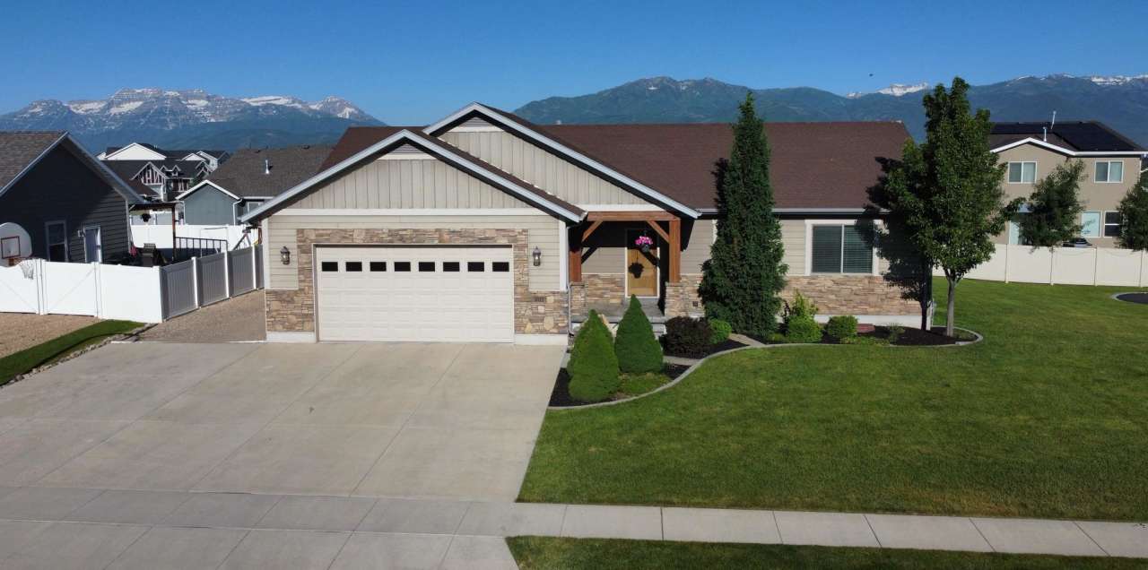 1022 S 1050 E Old Mill Drive