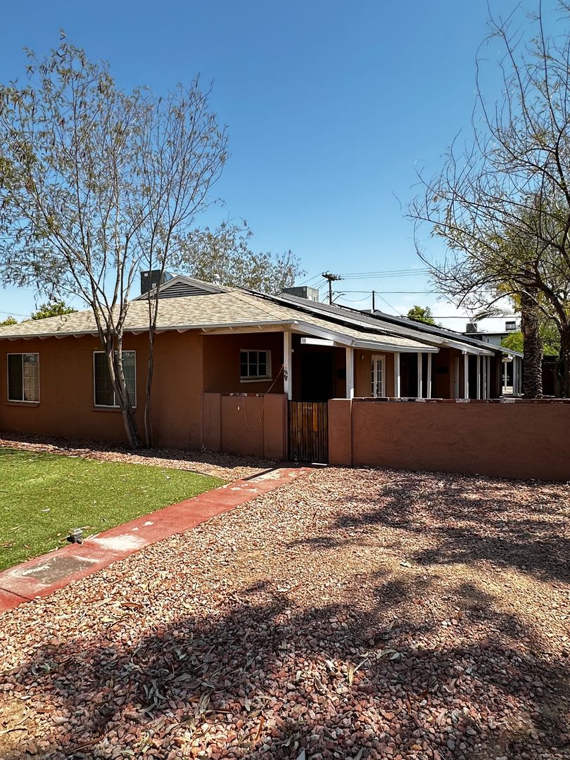 SOLAR...HELP SAVE ON ELECTRIC! 2 bedroom with private yard!
