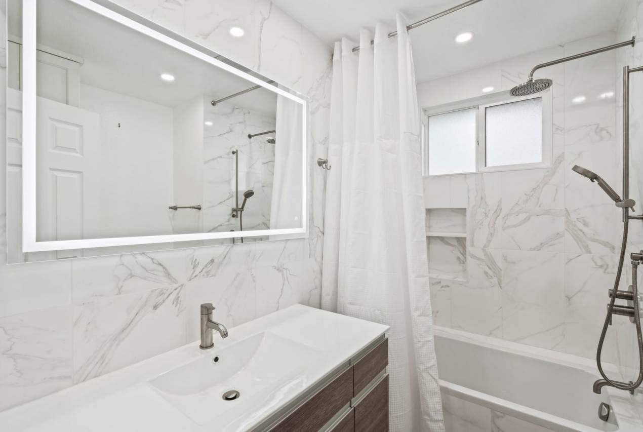 POOL PARADISE IN A COVETED NEIGHBORHOOD STYLISH UPGRADES | EXTREME CONVENIENCE