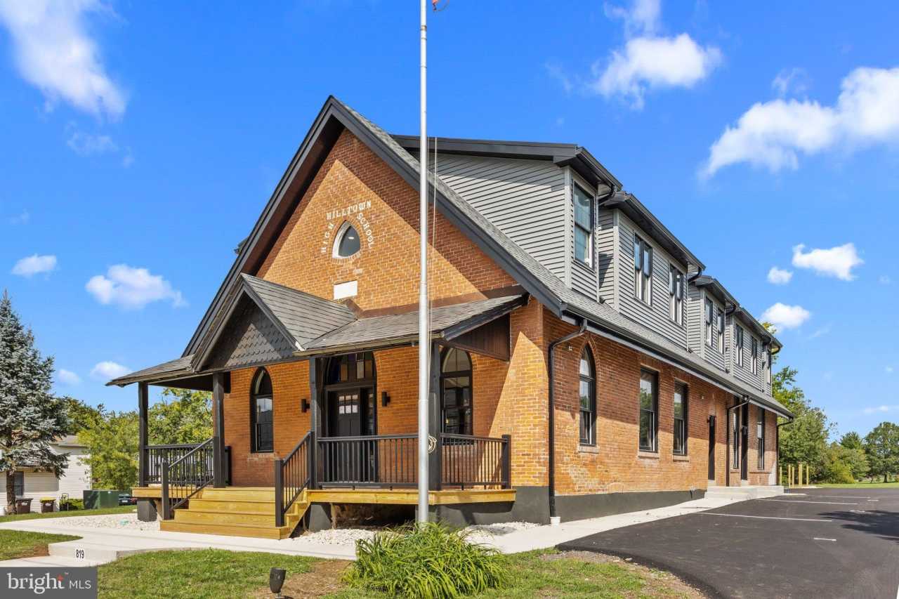 819 BLOOMING GLEN ROAD unit: Apt 4