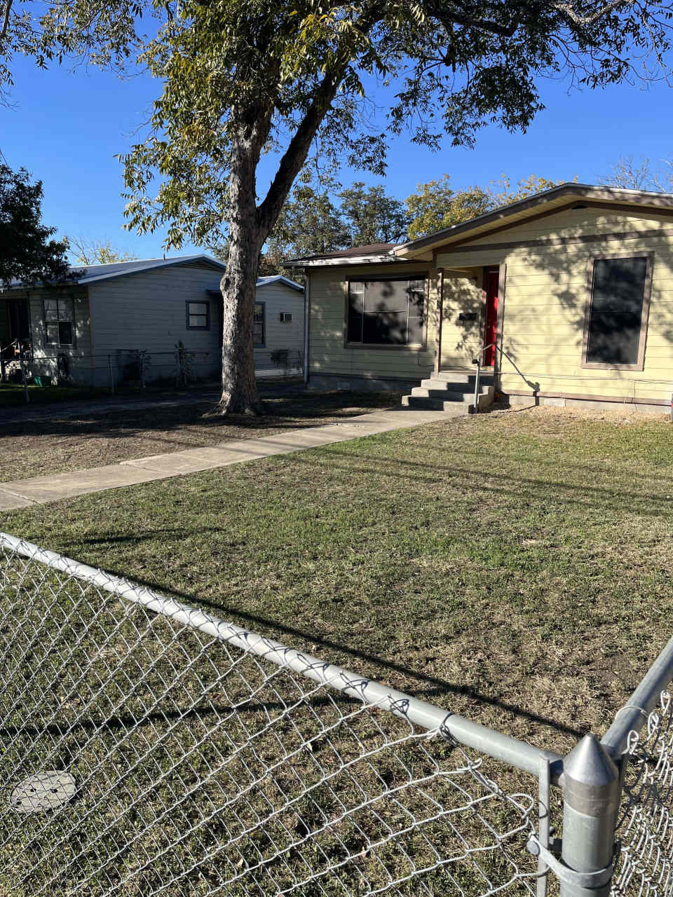 1103 El Monte Blvd