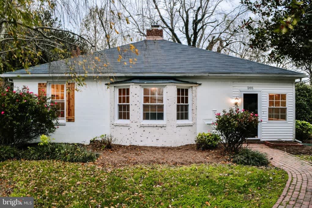 205 Somerset Ave - Furnished