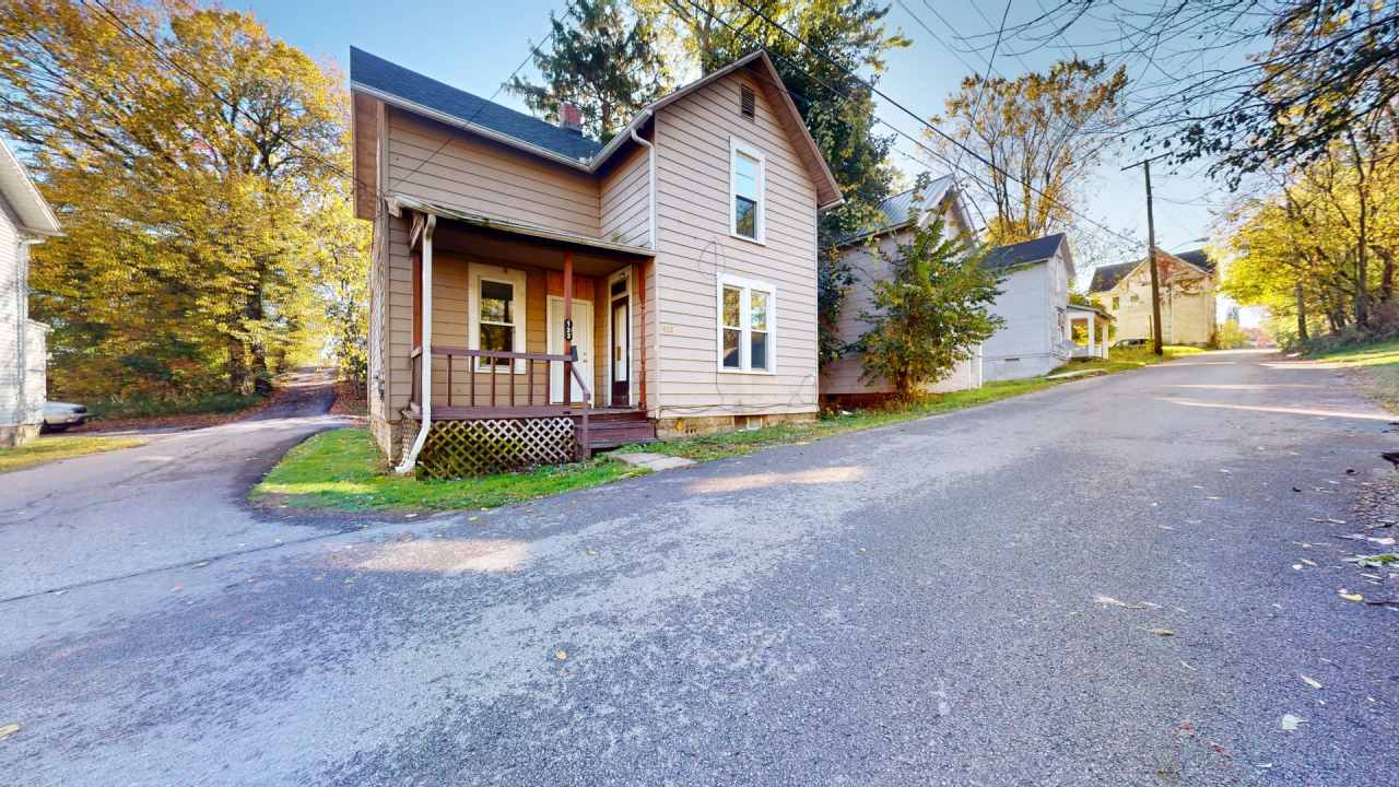 4 bedroom home in Mansfield!