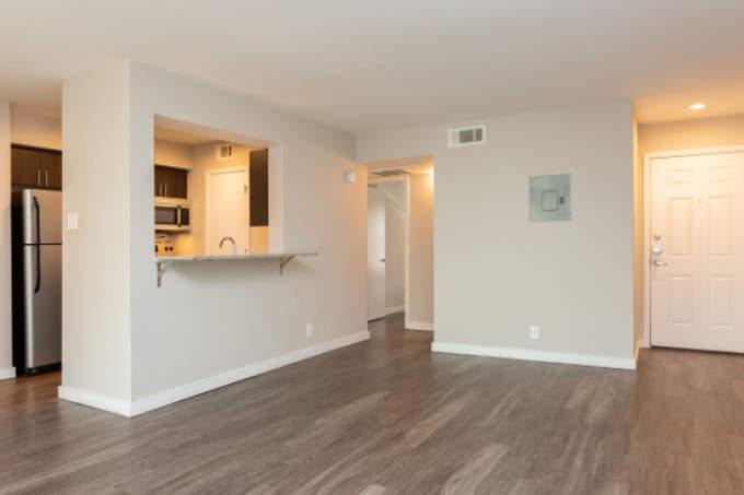 950 Bitters Rd E, #1212