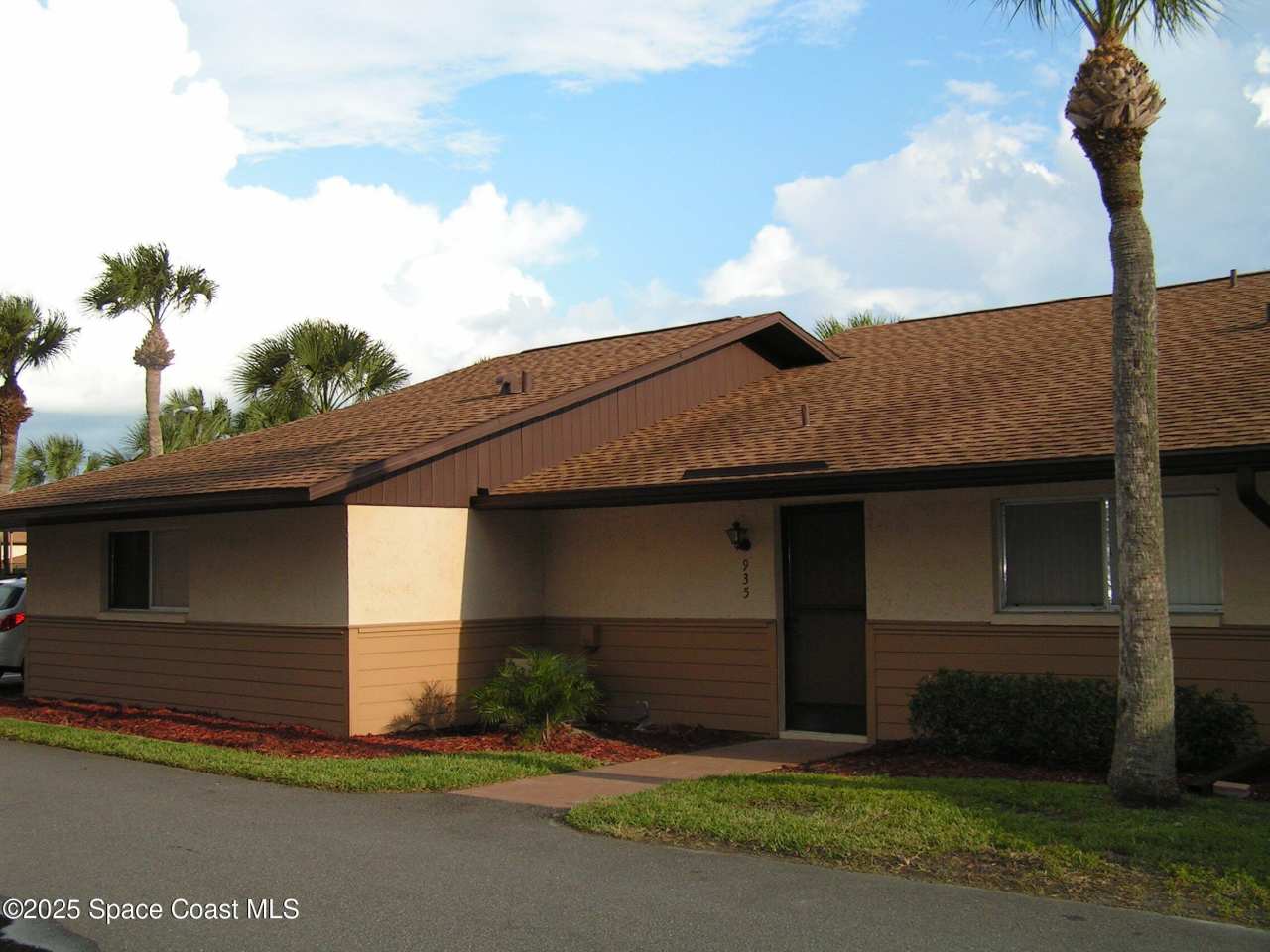 935 Prosperity Place