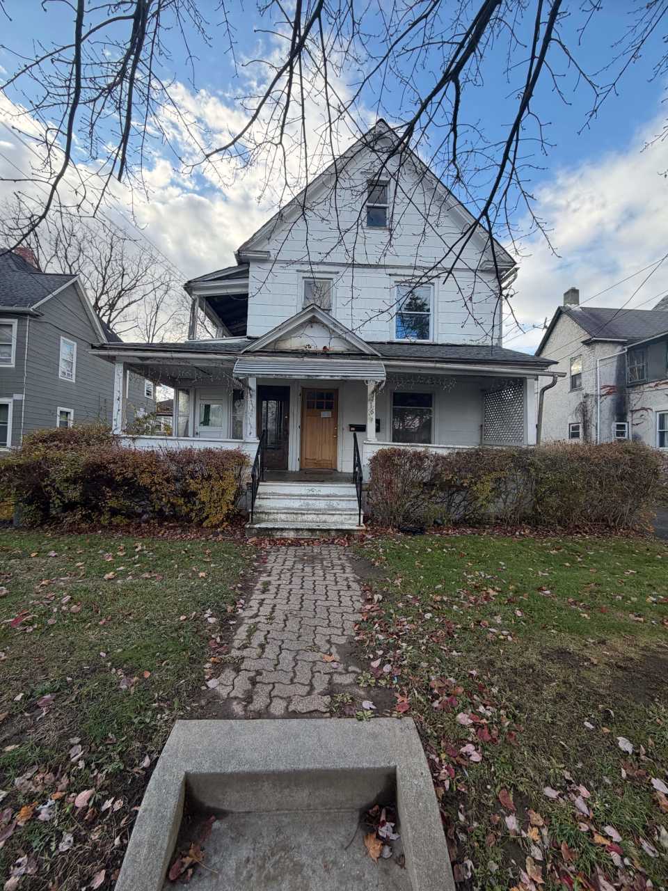 16 Jefferson Avenue - 2nd floor front