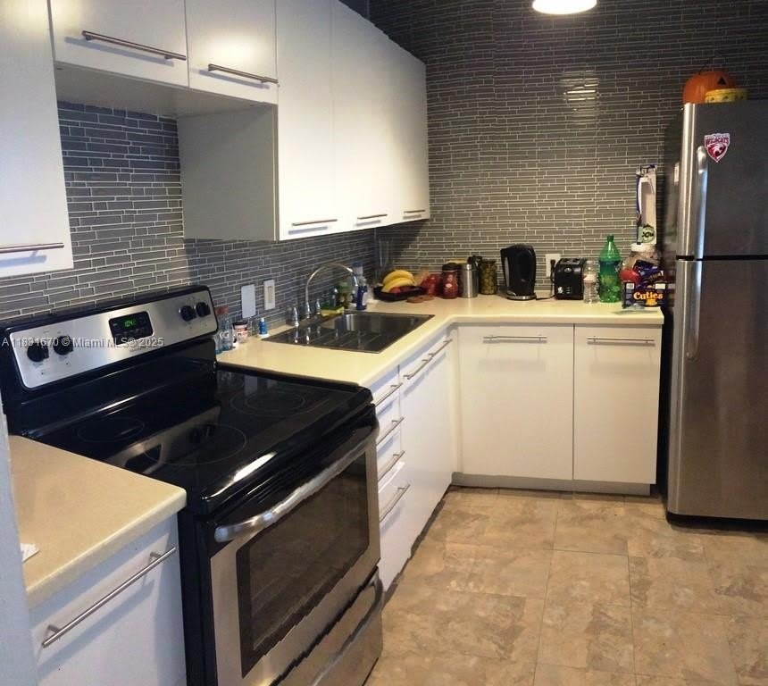 3475 N Country Club Dr