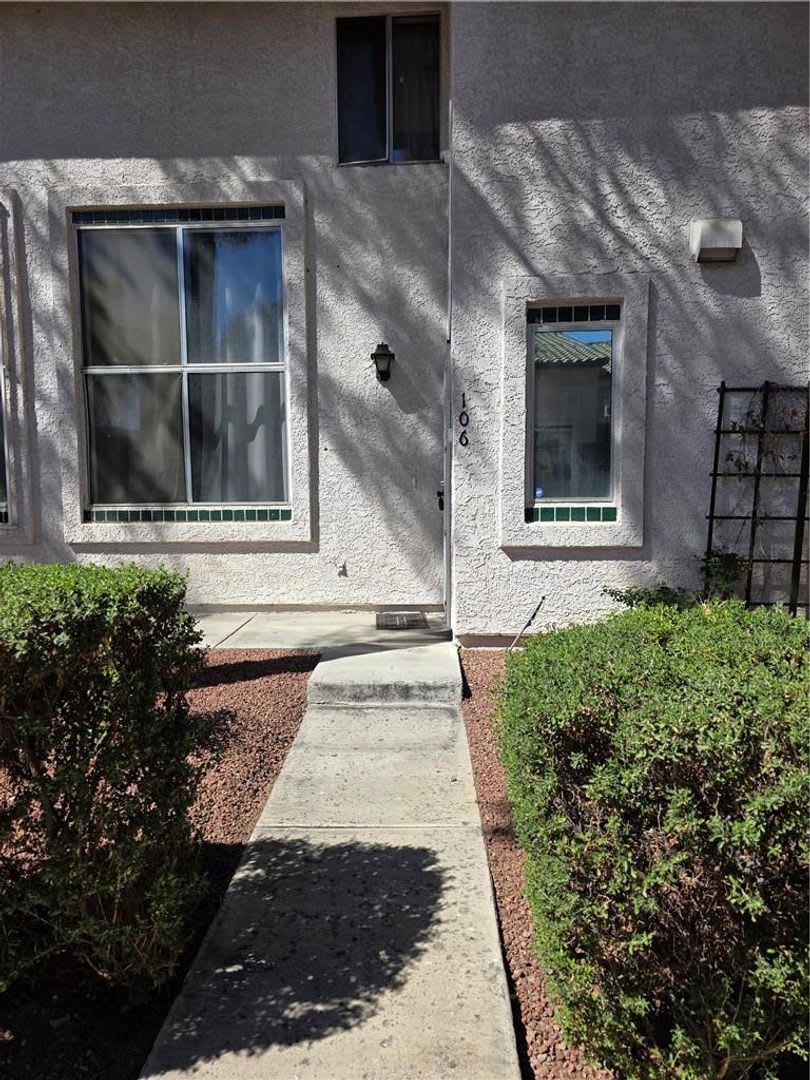 Upgraded Townhouse for Rent!