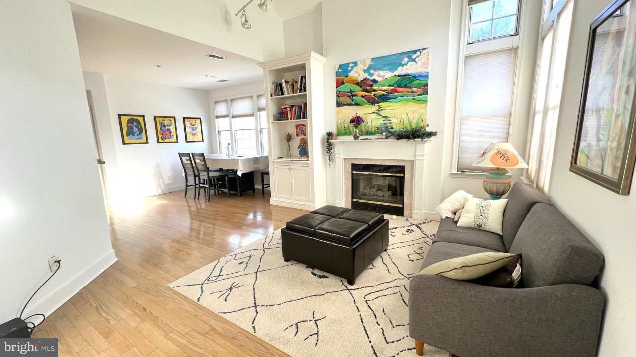 7037-B HAYCOCK Road unit: 902