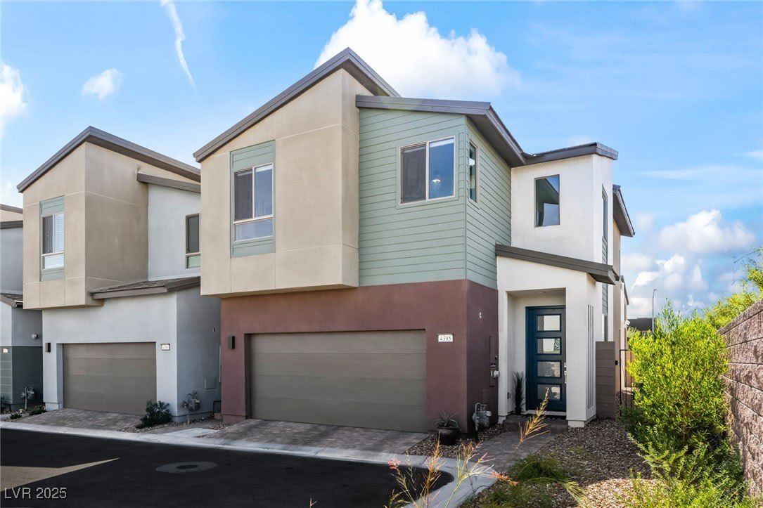 4395 Sunburst Spring Avenue