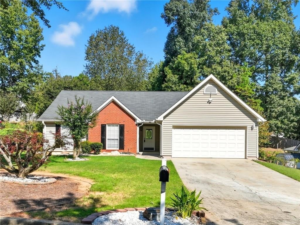 907 Ashley Crossing Lane