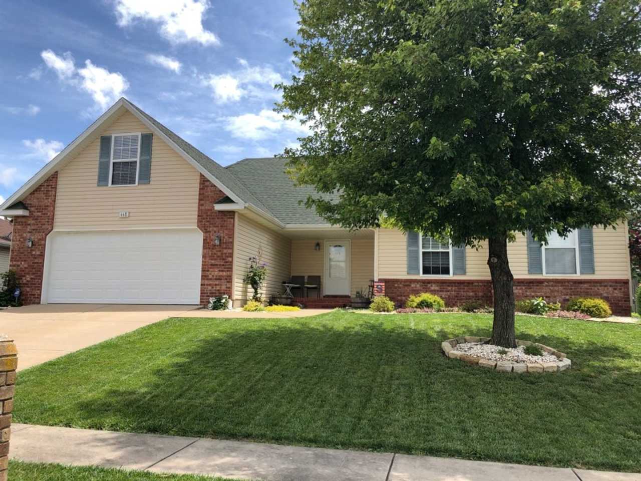 Republic Schools - Gorgeous 4 Bed 2 Bath 2 Car Garage For Rent