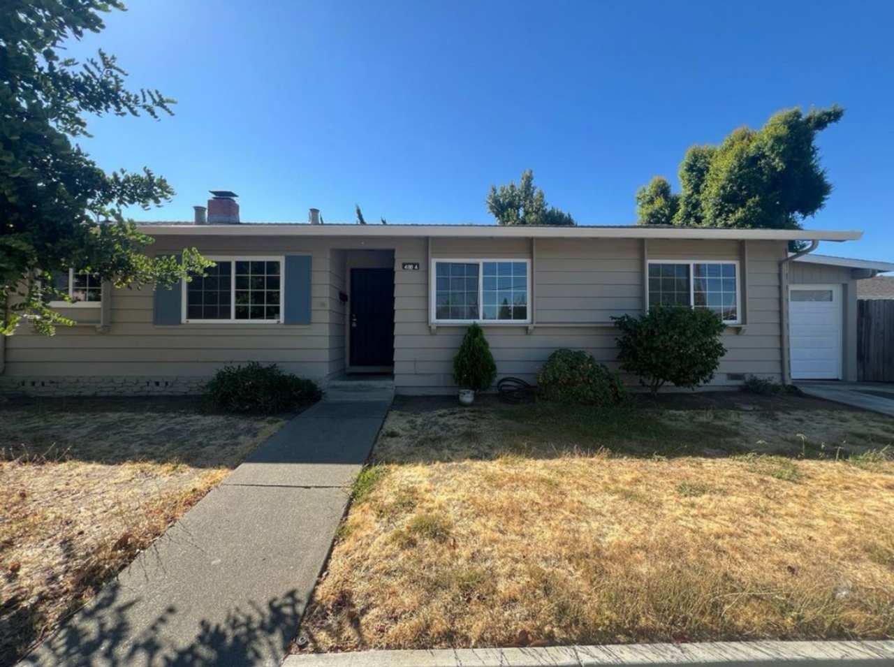 Blacow home for rent! $3499