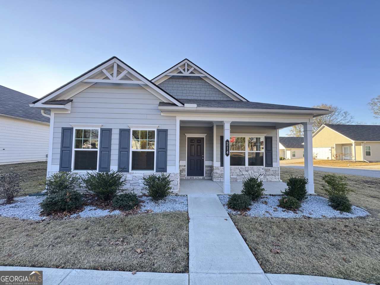 214 N Dogwood Street