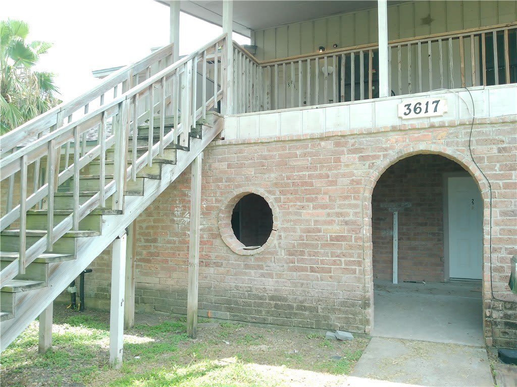 3617 Crestbrook Court unit: 1