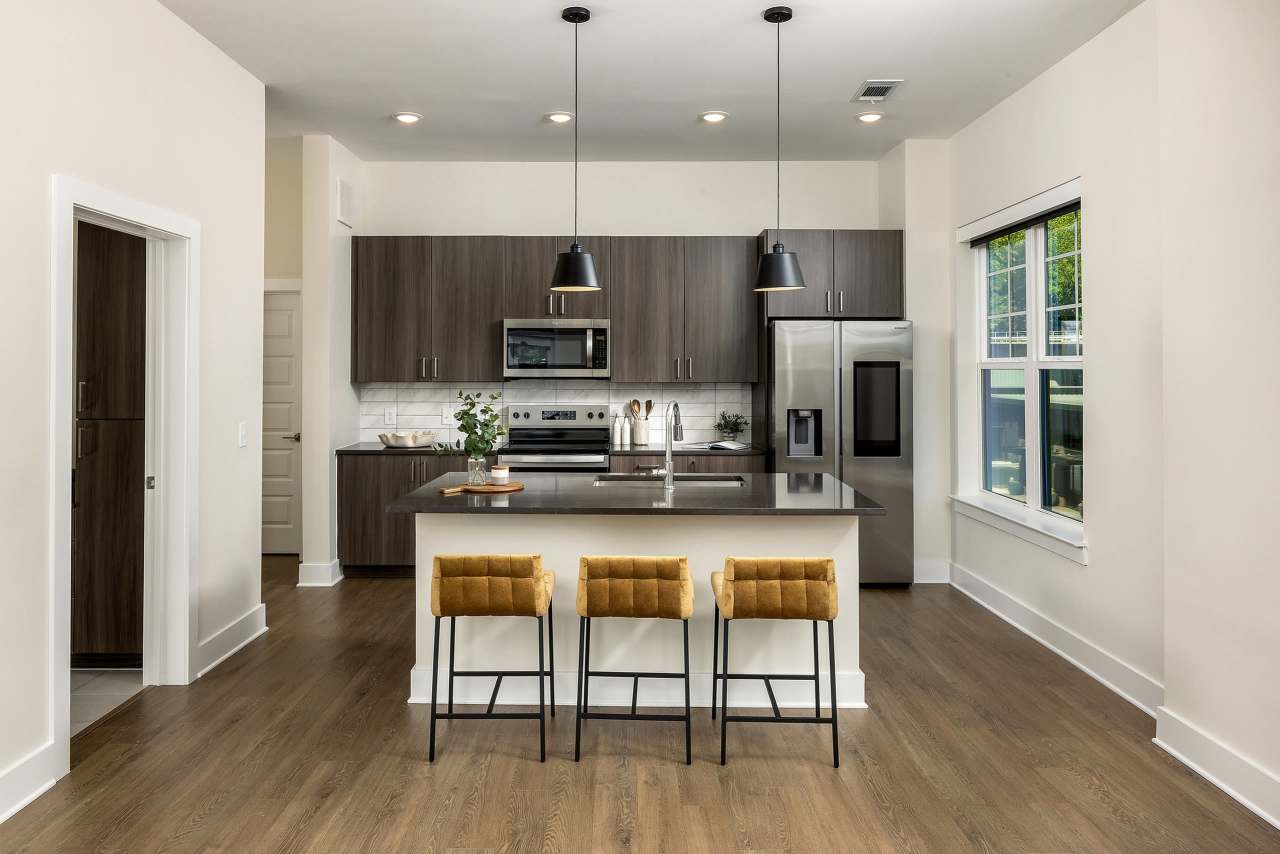 AMLI Brookhaven Apartments