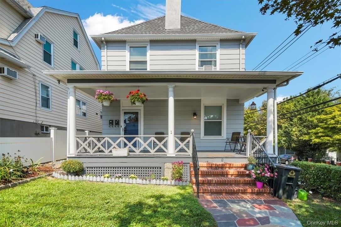 1 Bayview Avenue unit: 2