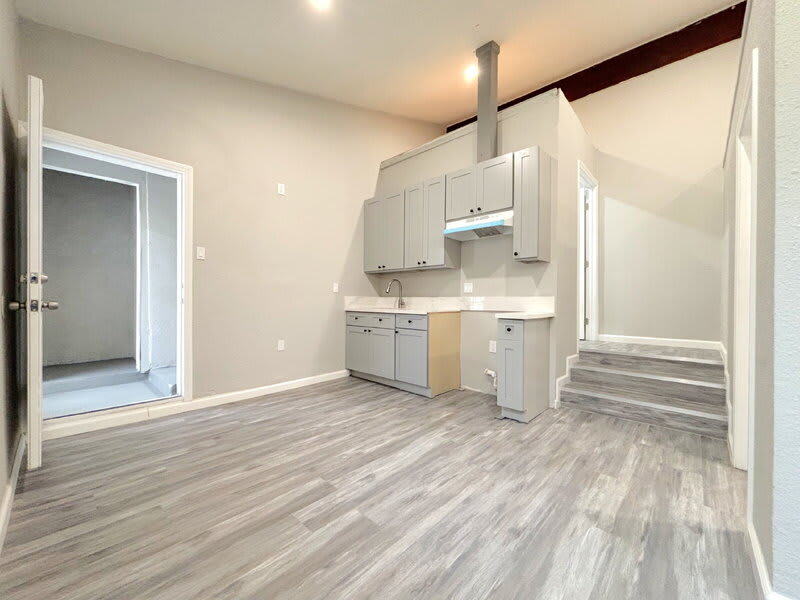 1414 East 61st Street