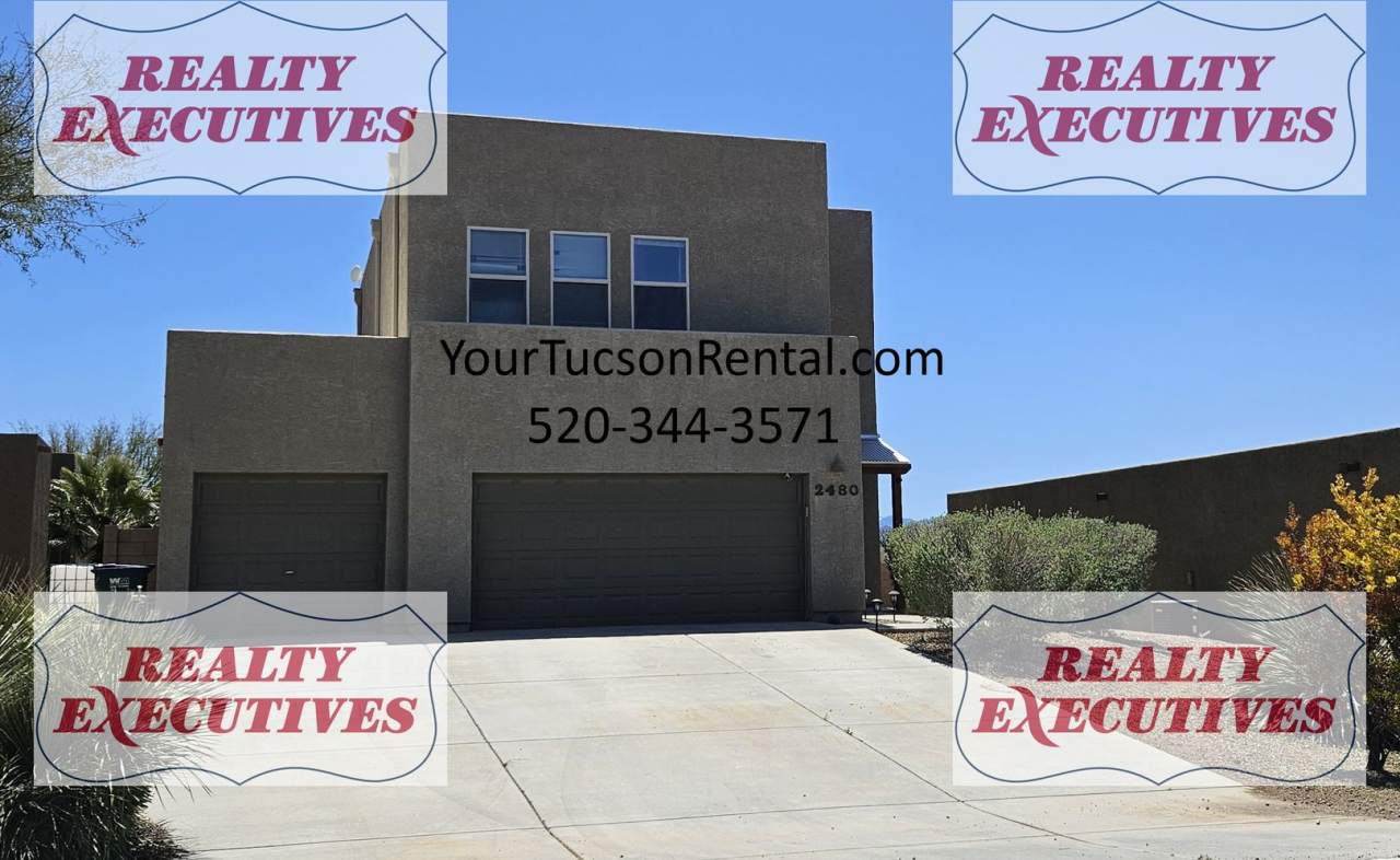 Wentworth Rd South - 4 Bedrooms 2.5 bathrooms, 3 car garage and large fenced yard