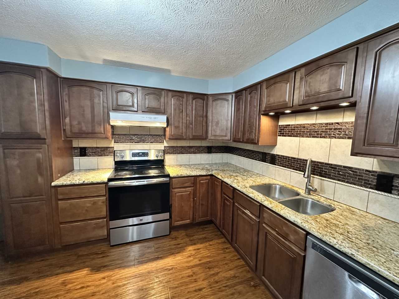 3102 South Rebecca Street