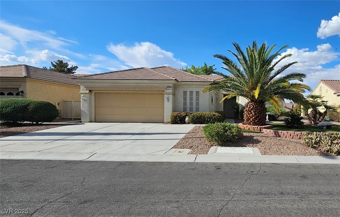 2570 Hayesville Avenue