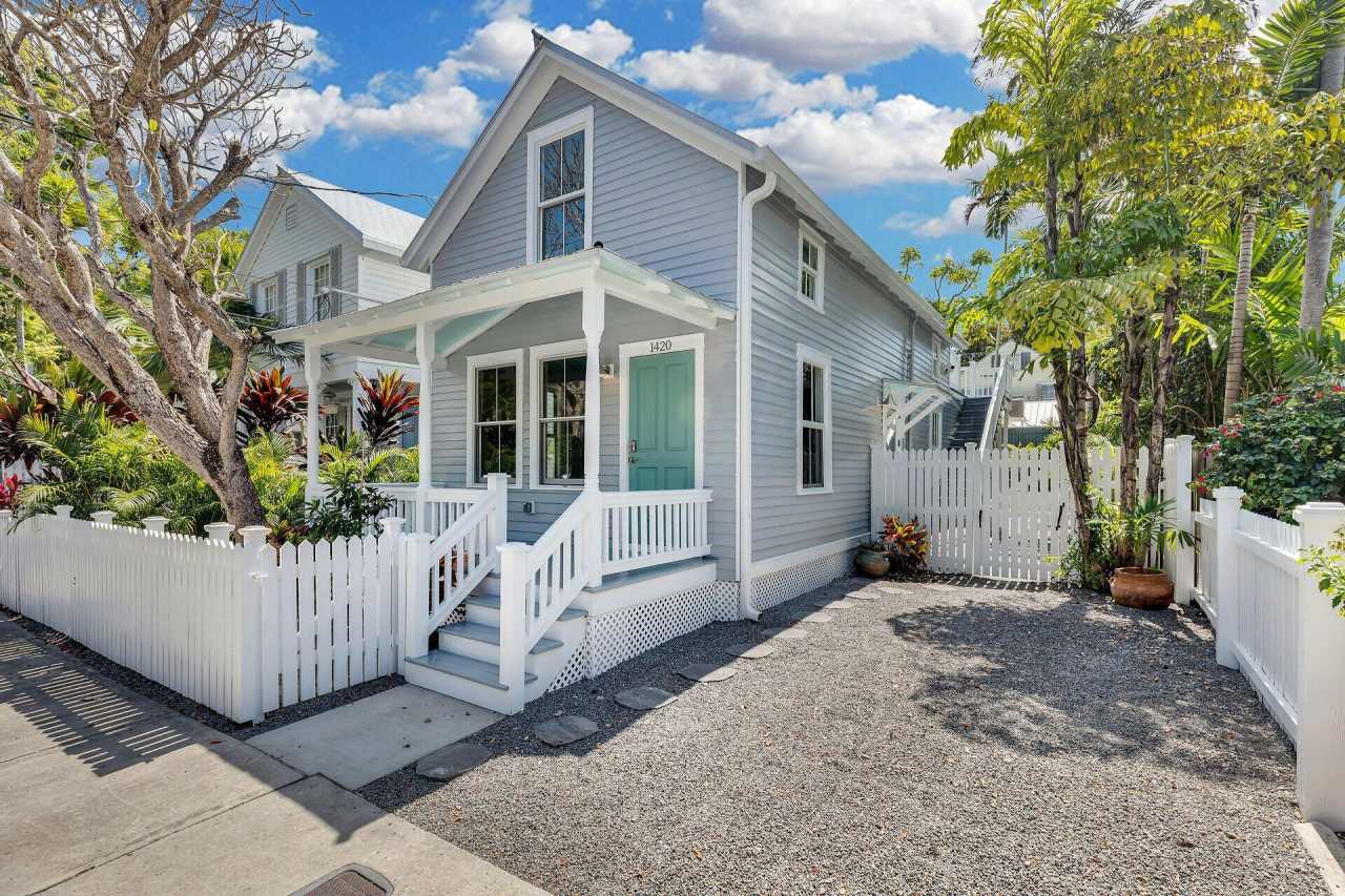 1420 Petronia Street