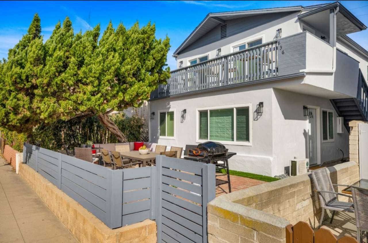 Newly Remodeled and Fully furnished- Mission Beach 5 bed 3 baths.