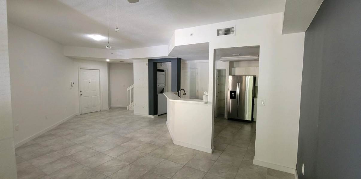 10902 Northwest 83rd Street