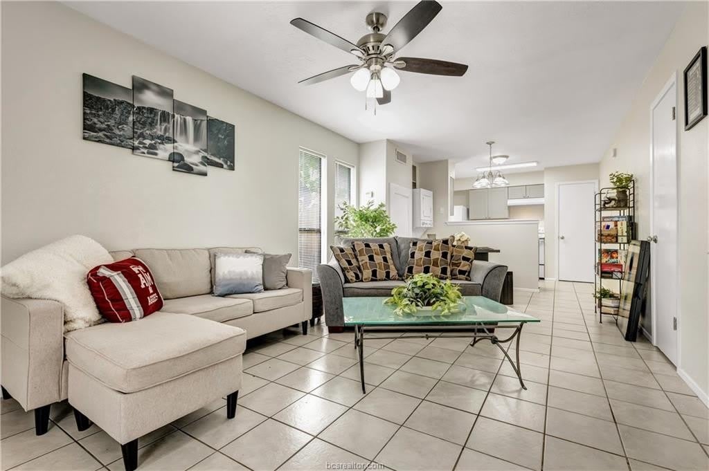 1516 Hawk Tree Drive