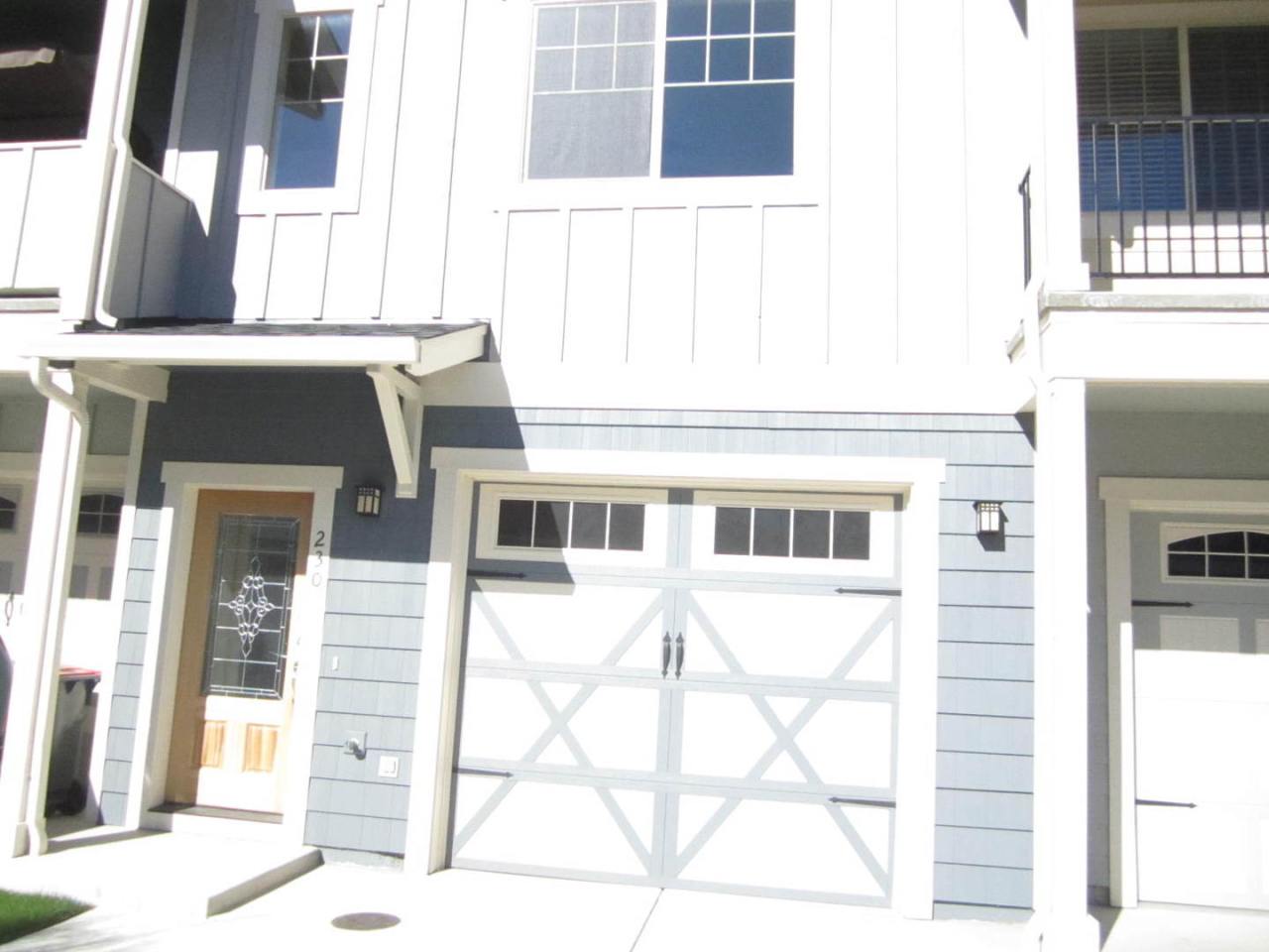 Charming 3 Story Town Home for Rent