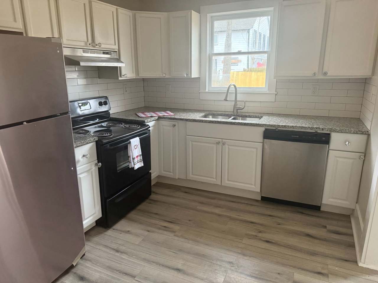 Room in 4 Bedroom Home at Griffin St NW