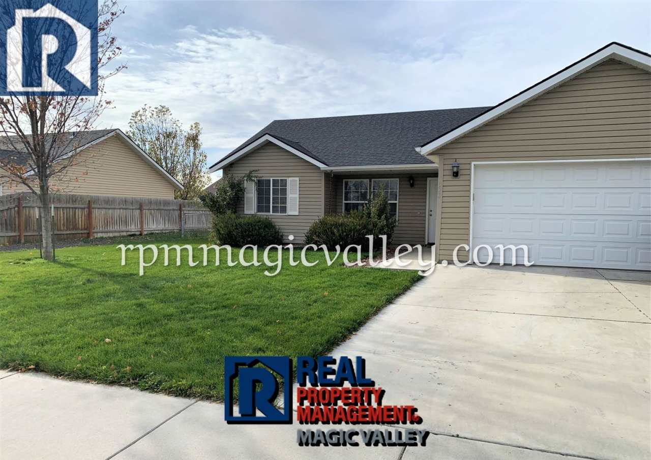 Cute Single-Family Home Available!!