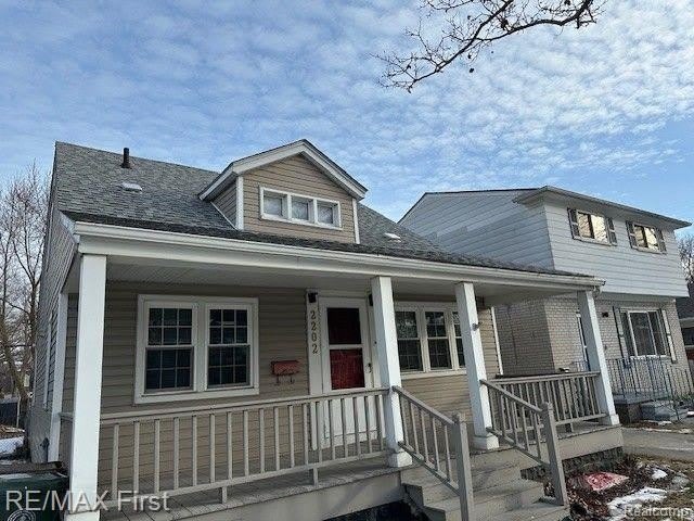 2202 HOLLYWOOD Avenue