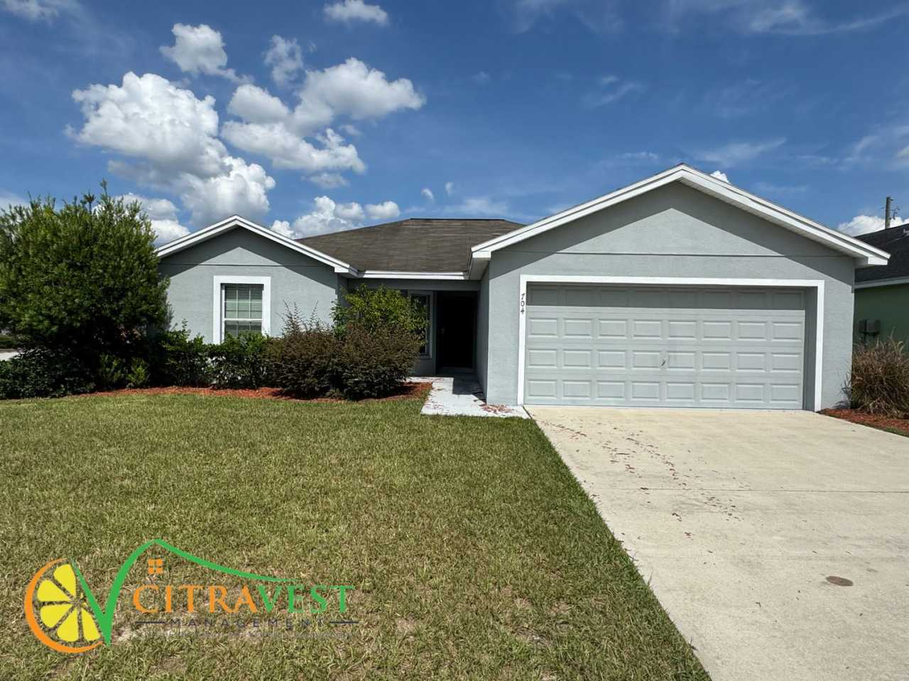 704 Overlook Grove Dr