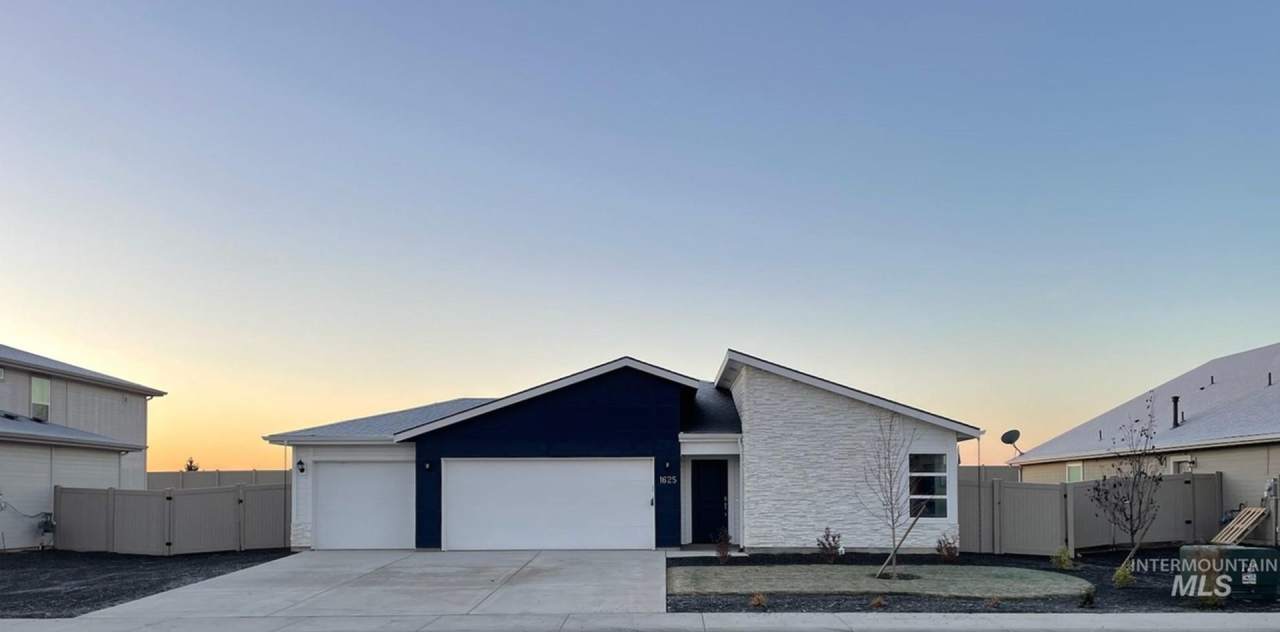 Never Lived in Brand New 4 bedroom 2 bathroom Home in Middleton.