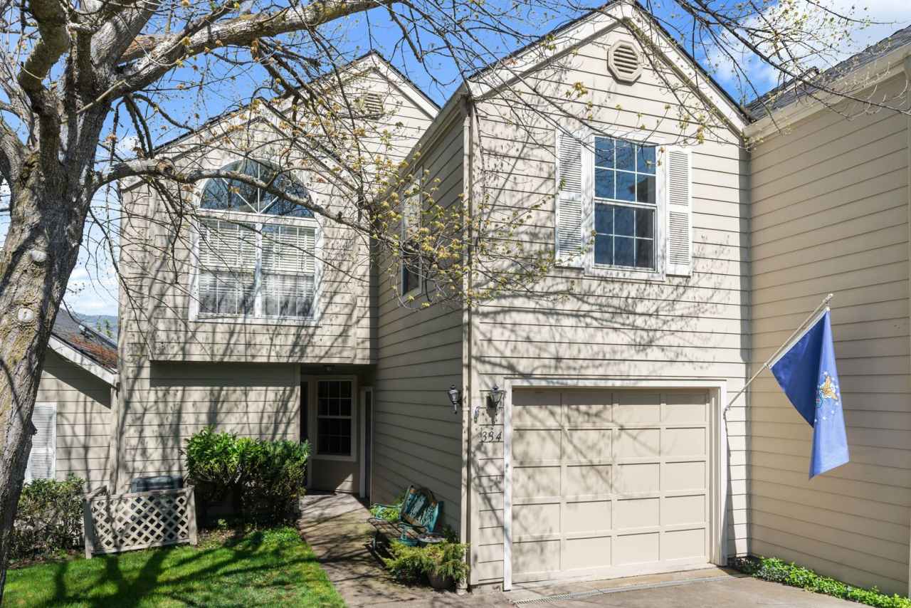 Three Bedroom Townhouse in Ashland