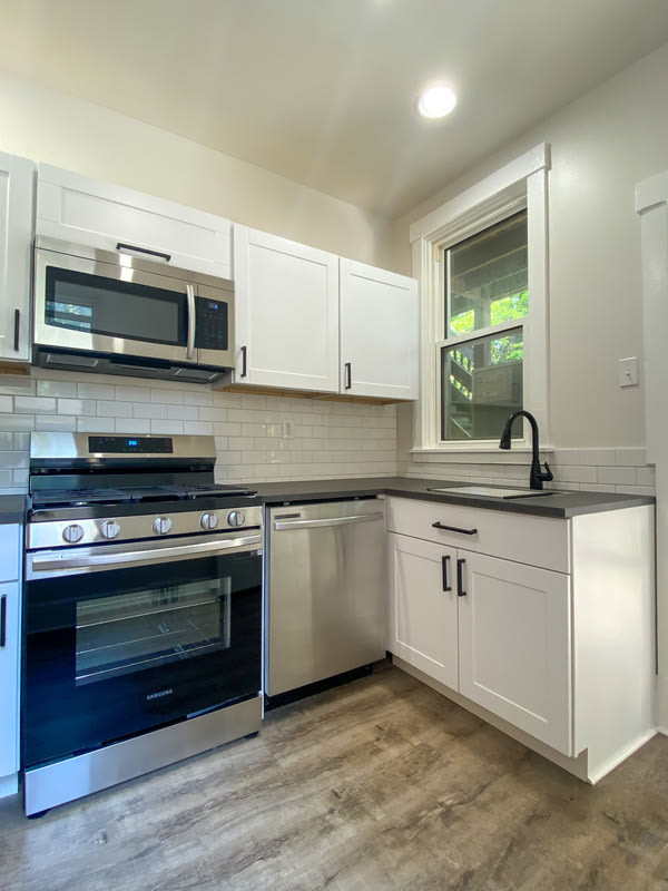 1535 Fallowfield Ave