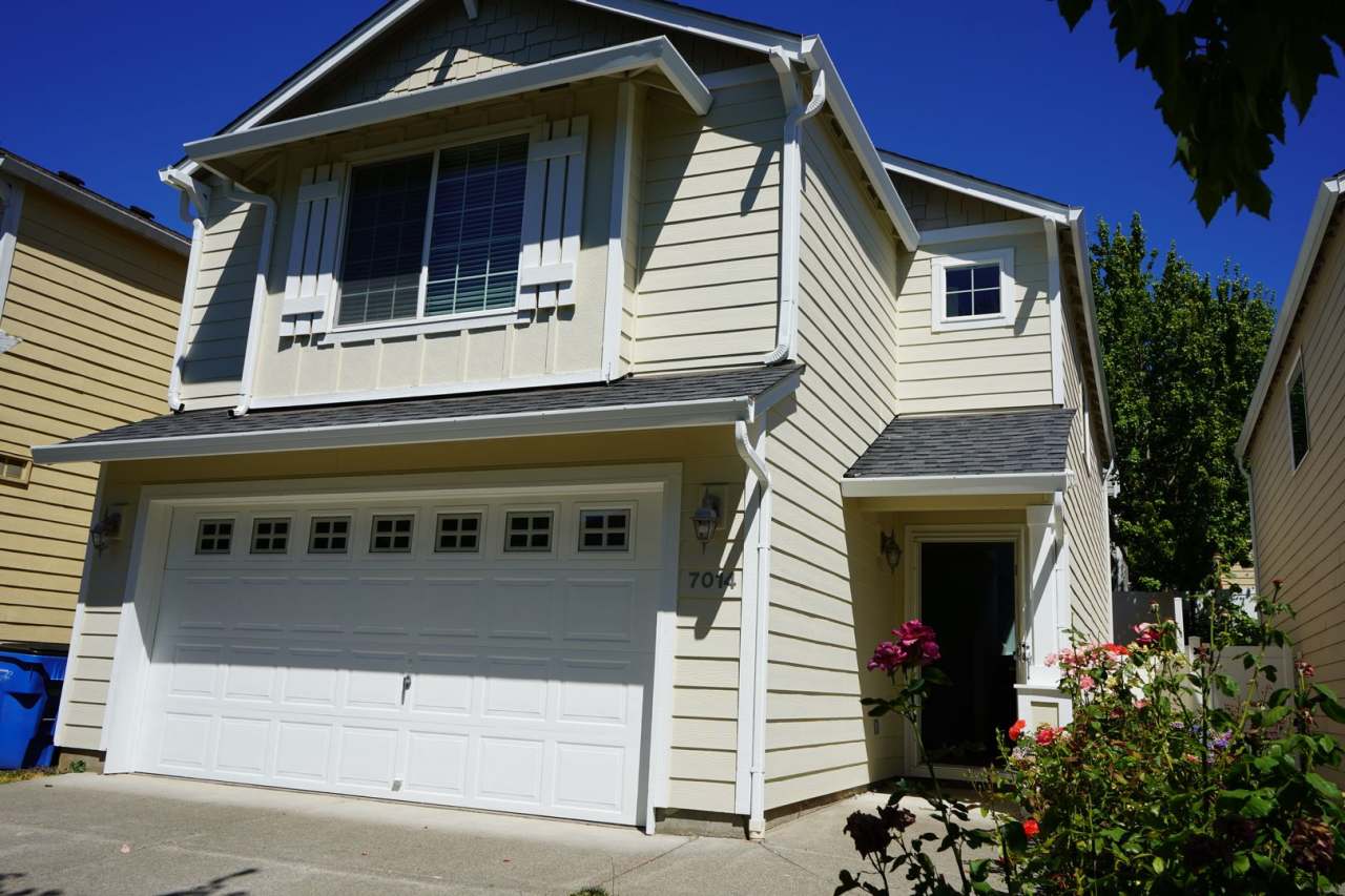 Newer Orchard Hill 2 Story Home for Lease near Vancouver Mall - 7014 NE 55th St